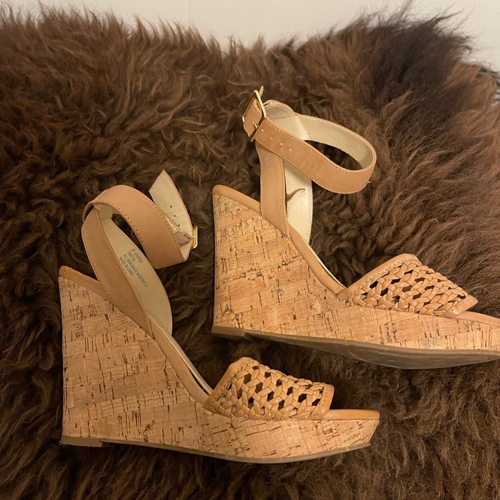 Jessica Simpson Tan Wedge Sandals
